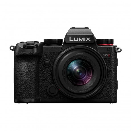 PANASONIC S5D + L 18-40/4.5-6.3