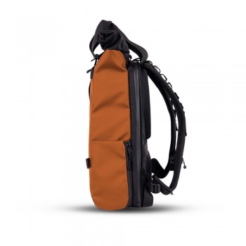 WANDRD THE PRVKE LITE 11L ORANGE COTE 2