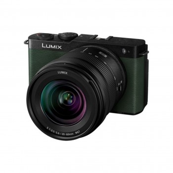 PANASONIC LUMIX S9 + 20-60/3.5-5.6 vert zoom