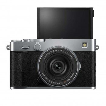 FUJI X-E5 + XF 23/2.8 WR SILVER selfie