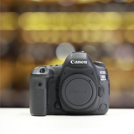 CANON EOS 5D IV - DEPOT VENTE 873039000828