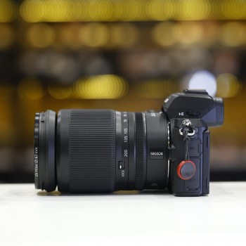 NIKON Z50 + 24-200/4-6.3 -...