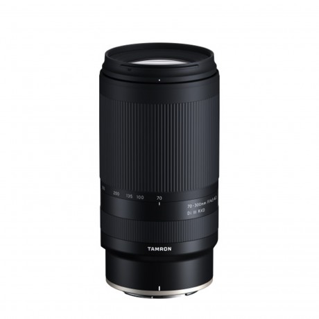 TAMRON 70-300/4.5-6.3 Di III RXD